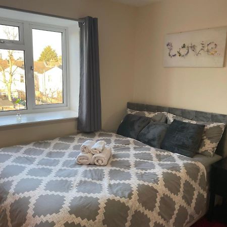 Nnk Air Bnb Enfield Exteriér fotografie