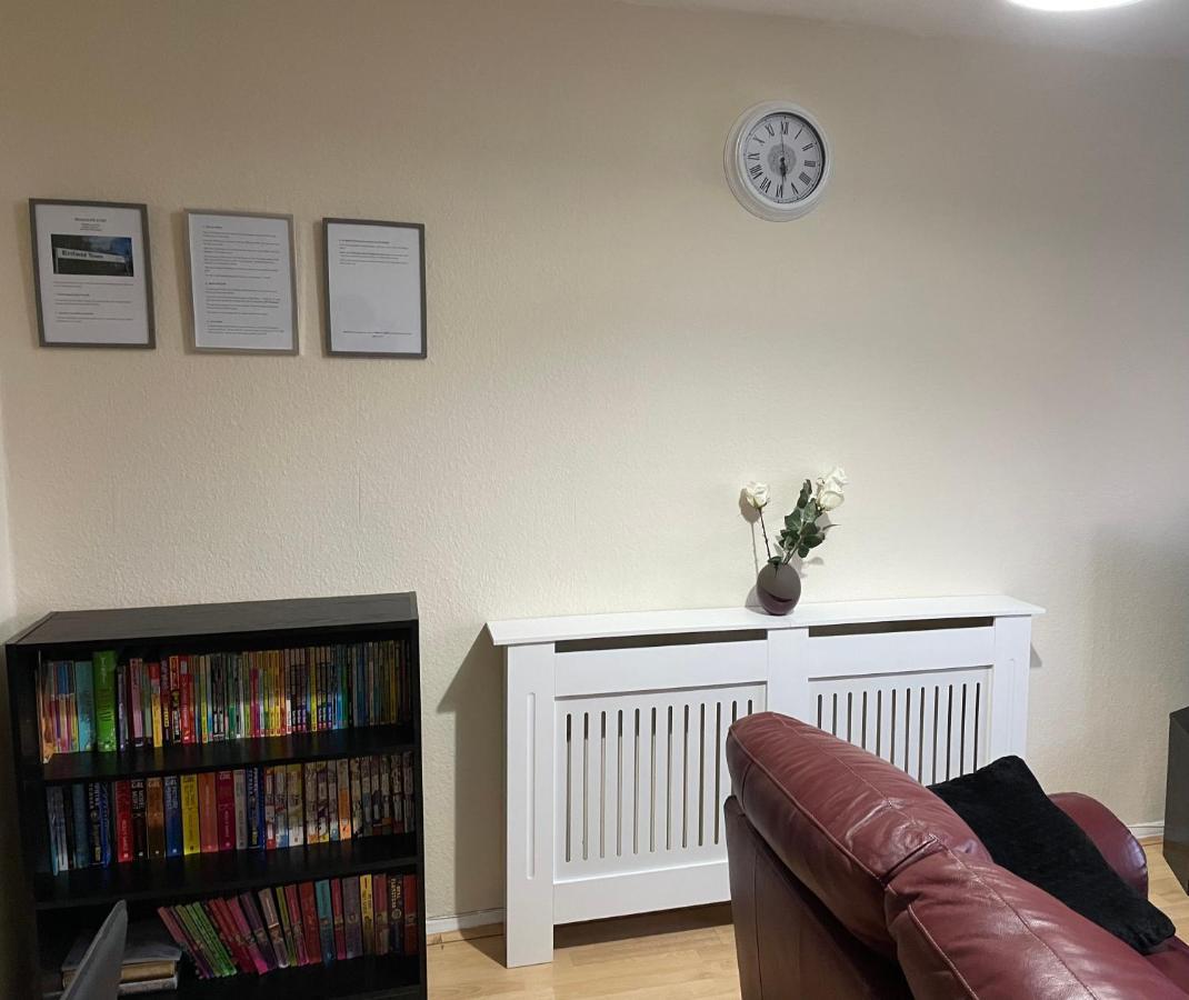 Nnk Air Bnb Enfield Exteriér fotografie